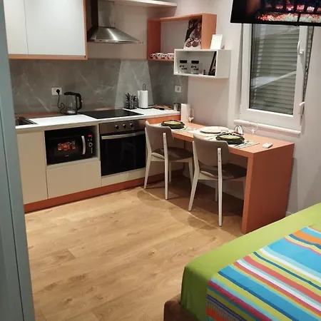 Apartment Rombald Square Tirana